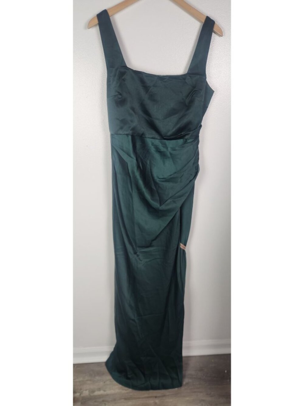 Lulus Women's Sz. L Emerald Green Satin Square Neck Maxi Dress NWT